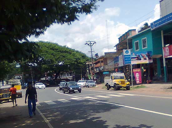 Valluvambram town 2